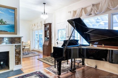 *AS IS*,Cash only-Short sale.Needs work.Enchanting 100+ year old - photo 9