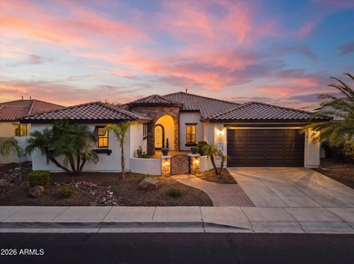 Luxury living awaits in Gilbert's premier gated golf community - photo 1