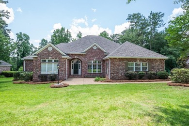 Stunning, triple split 4BD, 3BA, 2,769 sf, one-story brick home - photo 2