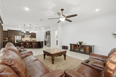 Luxury living awaits in Gilbert's premier gated golf community - photo 8
