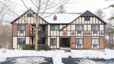 Candlewood Lake Condo Active Under Contract in Brookfield Connecticut