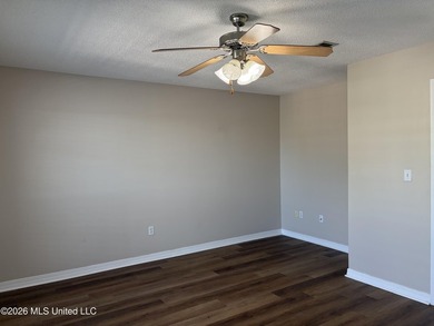 Maintenance free coastal living at its finest! This is a one - photo 6