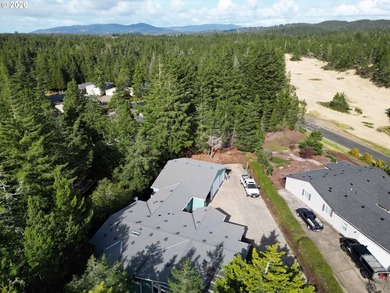 Welcome to this beautiful 3-bedroom, 2-bathroom home located in - photo 2