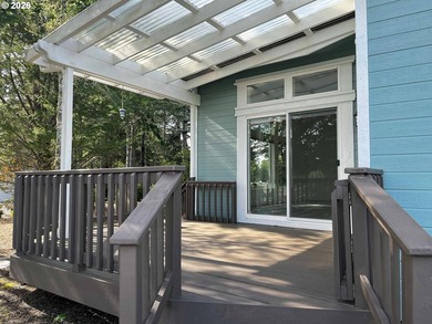 Welcome to this beautiful 3-bedroom, 2-bathroom home located in - photo 5
