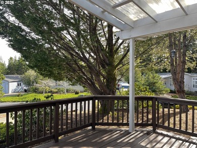 Welcome to this beautiful 3-bedroom, 2-bathroom home located in - photo 6