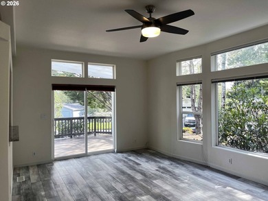 Welcome to this beautiful 3-bedroom, 2-bathroom home located in - photo 10