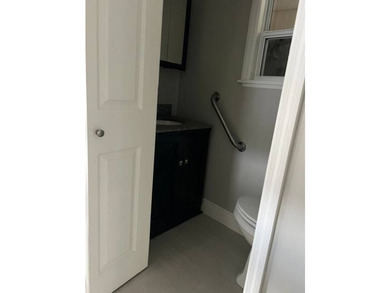 Renovated Waterfront 1334 sq ft manufactured home in 55 + resort - photo 12