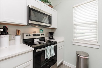 Gorgeous, well appointed townhome on the entrance to Access Road - photo 14