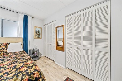 Introducing a move in ready condo... in the heart of Melbourne - photo 14