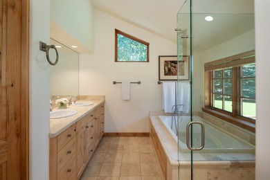 This immaculately maintained cottage offers rare single-level - photo 14