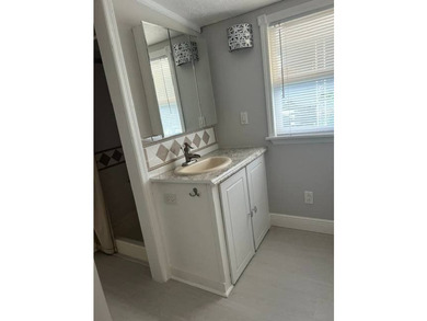 Renovated Waterfront 1334 sq ft manufactured home in 55 + resort - photo 15
