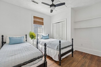 Perfectly positioned in the heart of downtown Charleston, 80 - photo 16