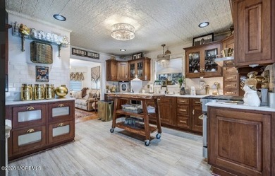 Paradise in Middletown! Once in a lifetime opportunity to own an - photo 17