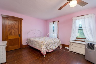 Welcome to this charming seasonal cabin on beautiful Lake - photo 17