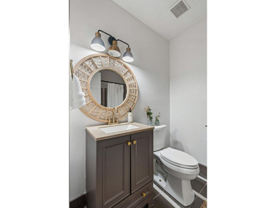 Perfectly positioned in the heart of downtown Charleston, 80 - photo 18