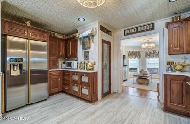 Paradise in Middletown! Once in a lifetime opportunity to own an - photo 18