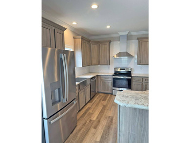 2 Bedrooms | 2 Baths | 1,294 sq ft | + Den Spring Savings! Below - photo 8
