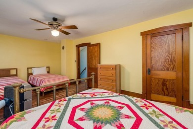 Welcome to this charming seasonal cabin on beautiful Lake - photo 18