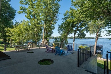 Welcome to this charming seasonal cabin on beautiful Lake - photo 19