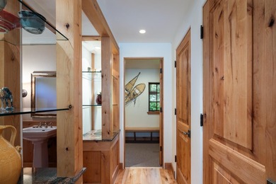 This immaculately maintained cottage offers rare single-level - photo 19