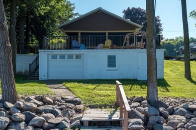 Welcome to this charming seasonal cabin on beautiful Lake - photo 24