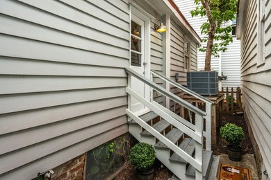 Perfectly positioned in the heart of downtown Charleston, 80 - photo 31