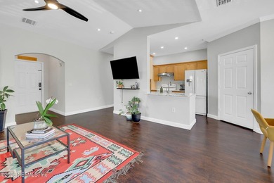 NOT your average condo! This rare 3/2 END UNIT in the Reserve at - photo 6