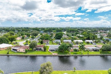 LOCATION, LOCATION Enjoy serene waterfront living with amazing - photo 41