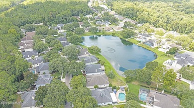 Welcome home to this beautifully maintained 5-bedroom - photo 45
