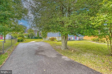 One of the largest split foyers in Green Haven! Huge Price - photo 5
