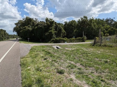 Great commercial opportunity! With almost 1000 front feet on US - photo 4