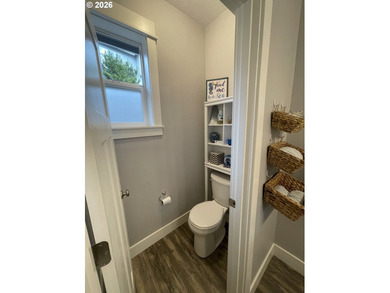 1 level close to Lincoln Beaches in the Bayview Resort, a - photo 13