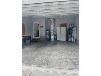 1 level close to Lincoln Beaches in the Bayview Resort, a - photo 21