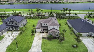 Welcome to luxury living in one of Tradition's most sought-after - photo 2