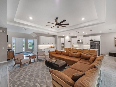 Welcome to luxury living in one of Tradition's most sought-after - photo 7