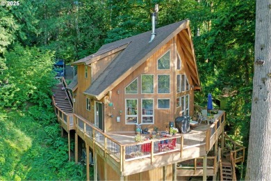 Lake Home For Sale in Clatskanie, Oregon
