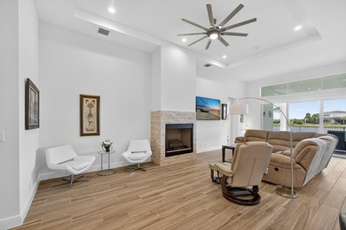This beautifully appointed 3-bedroom plus office, 3-bath home - photo 14