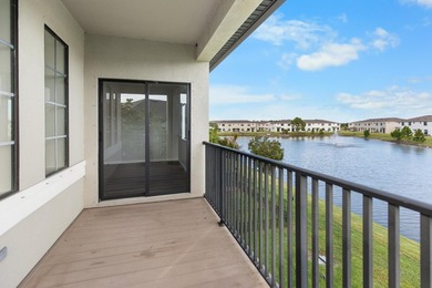 This charming 3 bedroom, 2 1/2 bathroom residence offers high - photo 3