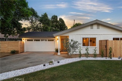 Fully Remodeled Santa Ana Retreat! Welcome to this beautifully - photo 2