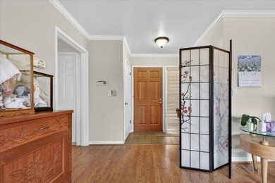 Located in Salinas, this 3-bedroom, 2-bathroom home offers 1,570 - photo 4