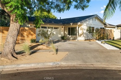 Fully Remodeled Santa Ana Retreat! Welcome to this beautifully - photo 6