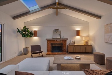 Fully Remodeled Santa Ana Retreat! Welcome to this beautifully - photo 9