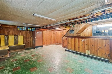 Welcome to this charming semi-detached brick home in the heart - photo 17