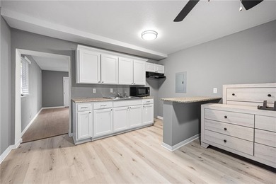 Over 2400 Sqare feet!!! Pictures do no justice to this home - photo 19