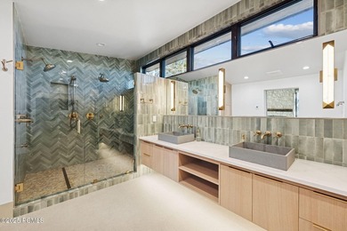 This brand new constructed home in Thaynes Canyon offers the - photo 23