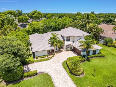 PRICE REDUCED! Sophisticated elegance meets modern functionality - photo 31