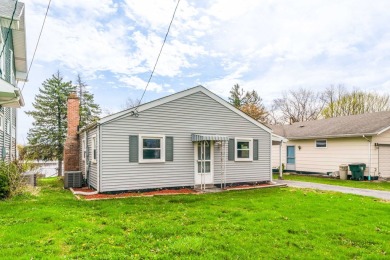 Lake Home Sale Pending in Antioch, Illinois