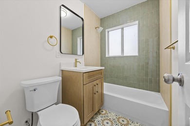 Showings must be scheduled with Showingtime. Exquisite 3-bedroom - photo 3