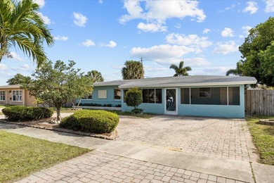 Showings must be scheduled with Showingtime. Exquisite 3-bedroom - photo 7