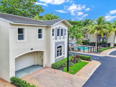 Sought-after corner/end-unit townhome with an enviable location - photo 3